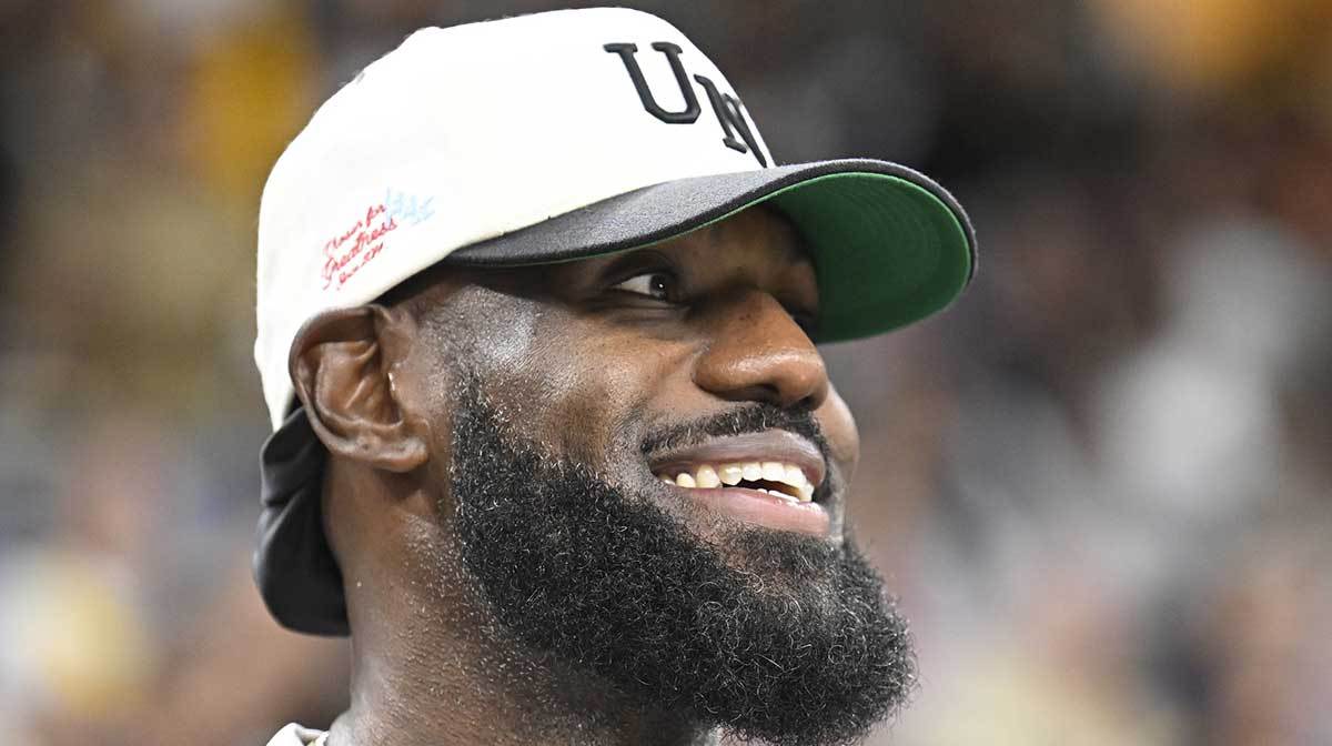 詹姆斯退役传闻引爆湖人最后一场常规赛门票飙涨