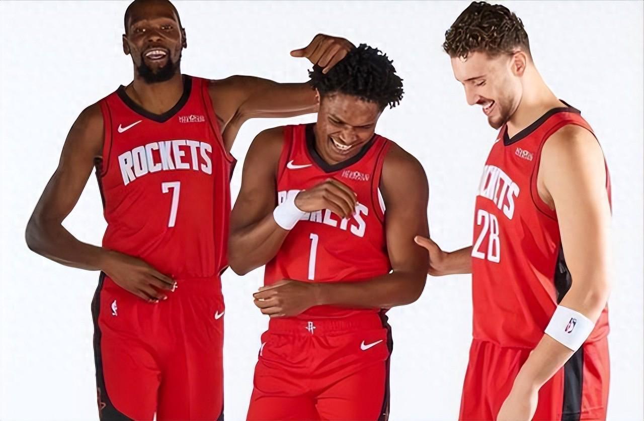 杜兰特加盟火箭：新赛季争冠梦想能否成真？