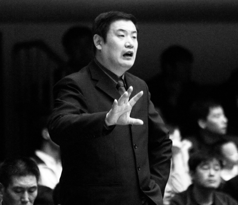 徐长锁：山东篮球的传奇人物黯然告别