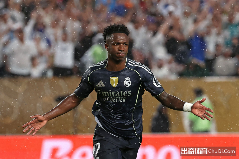 维尼修斯首发踢满全场助皇马4-1大胜莱万特