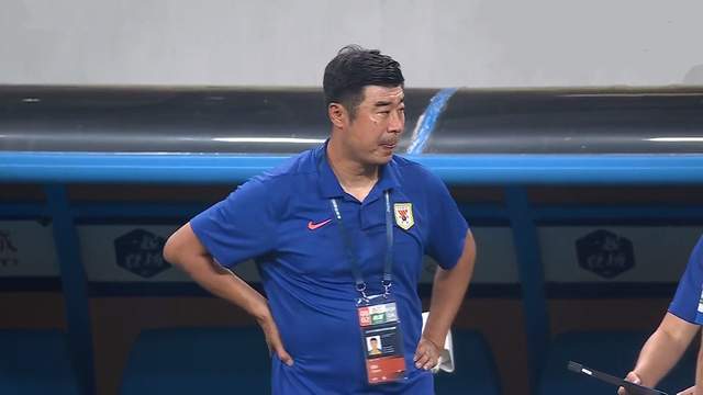 山东泰山中超局势微妙，韩鹏夹缝中求生存