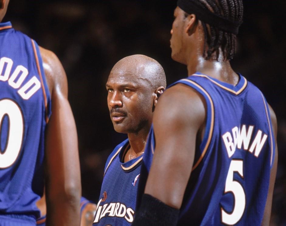 布朗：从乔丹眼中的高中状元到被嘲水货的NBA落寞人生