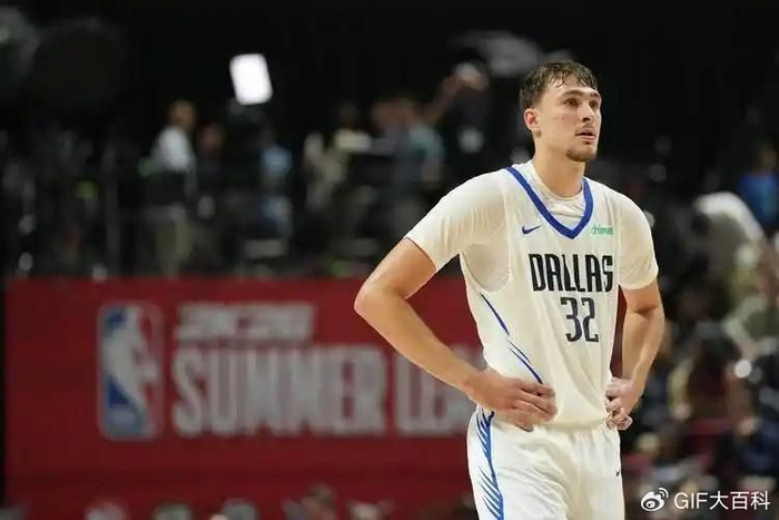 18岁新星弗拉格首秀爆发，独行侠轻取雷霆