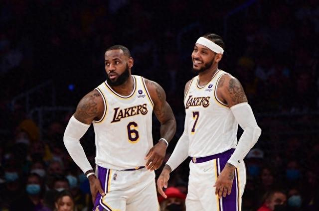 安东尼谈詹姆斯赛季准备：健康管理是关键，比赛状态值得期待