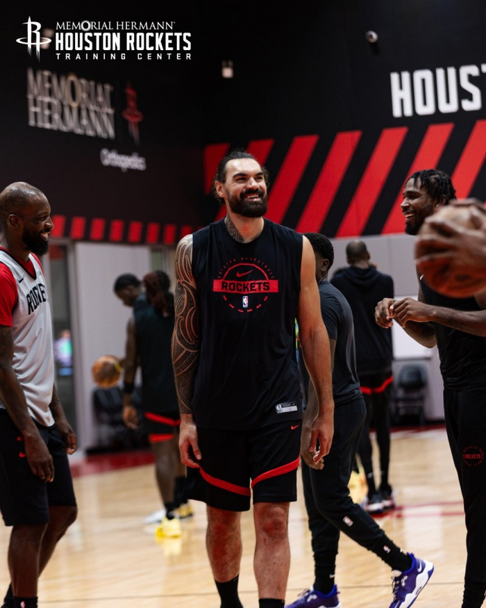 火箭季前赛小胜老鹰 目标锁定爵士之战