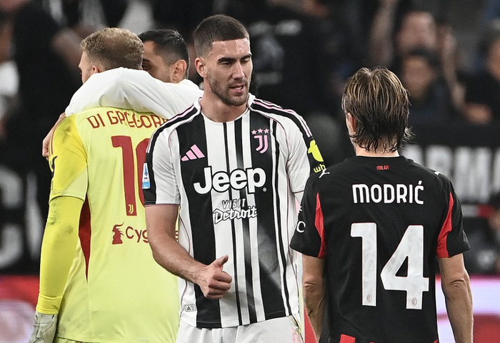 尤文图斯调整锋线阵容，弗拉霍维奇冬窗转会成焦点