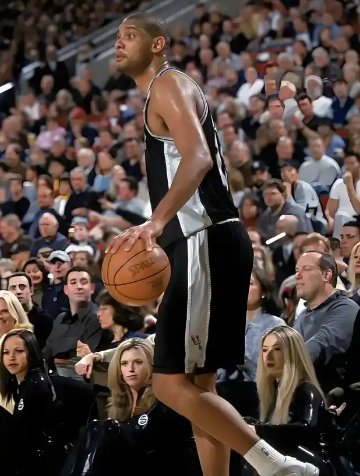 蒂姆·邓肯：从泳池到球场的篮球传奇