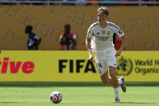 皇马中卫赫伊森左腿受伤 疑似缺席尤文战