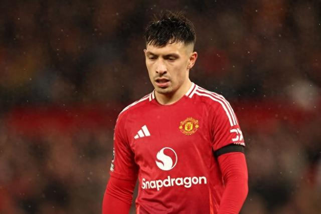 利桑德罗恢复进展显著 曼联防线或迎强力补充