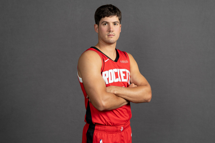 火箭季前赛大胜爵士 谢泼德表现抢眼