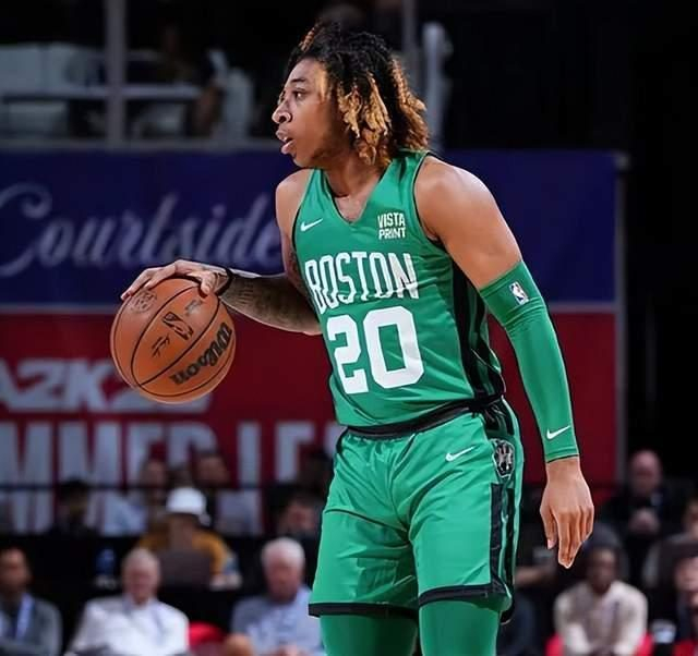 戴维森火箭新秀首秀闪耀季前赛，三分雨引发关注