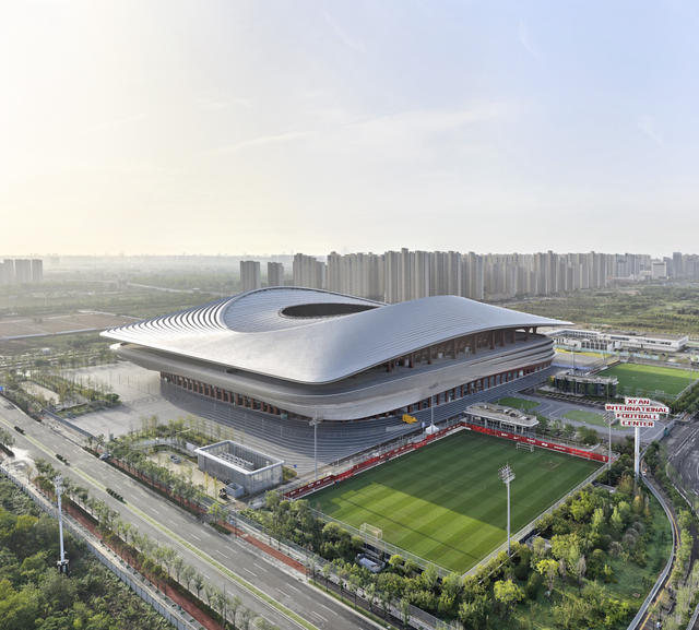 西安国际足球中心首战点燃城市激情，6万座席打造极致观赛体验