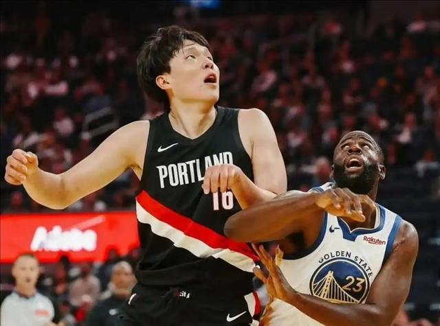 开拓者季前赛惜败勇士，杨瀚森21分钟显现成长空间