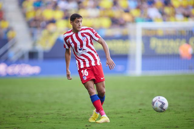 尤文冬窗锁定莫利纳：右后防线急需爆发！