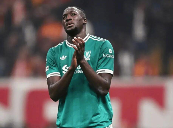 科纳特遭遇利物浦舆论风暴，费迪南德直言背后真相