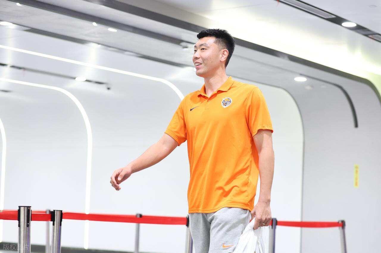 冯伯元苏超折戟归来，海牛保级战失利成焦点