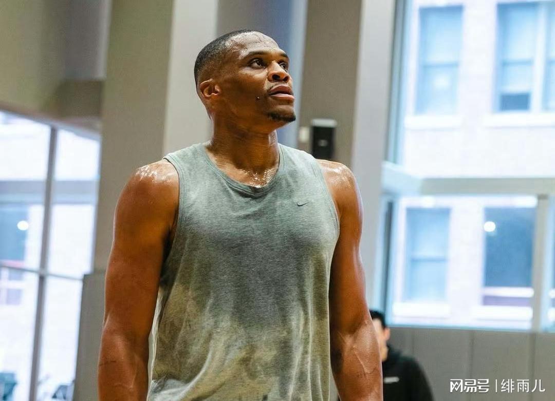 CBA大手笔抢威少，千万美元年薪引爆休赛期