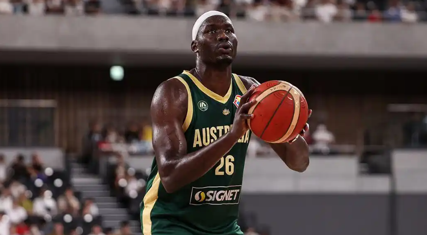 杨瀚森季前赛平静揭幕，杜普-里斯成开拓者新亮点