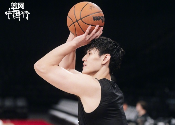 NBA中国赛激战开启，篮网太阳新星齐亮相，曾凡博迎篮网首秀