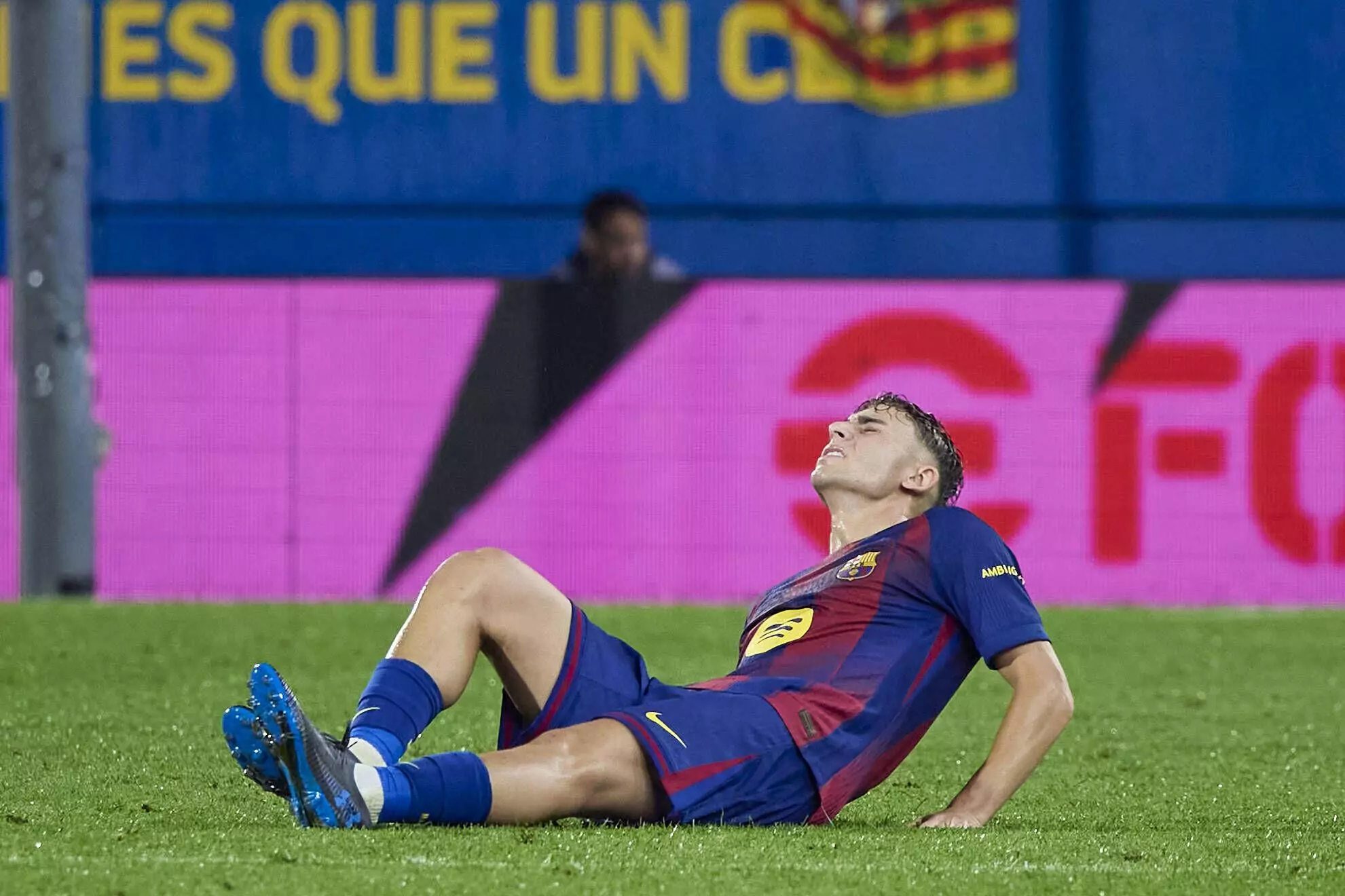 费尔明伤愈归队，巴萨边路再添利器