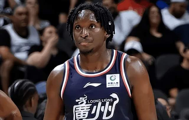 快船季前赛大胜广州龙狮,广州队喜忧参半