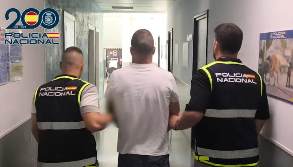 西班牙国王杯决赛前暴力事件惊现21名极端球迷被捕