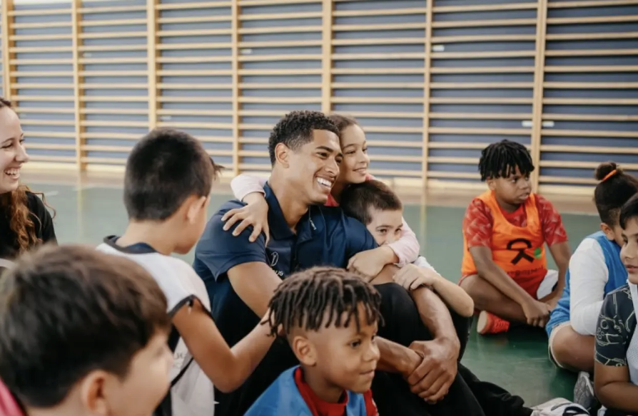 贝林厄姆谈心理健康：运动员也会脆弱，也需要被理解