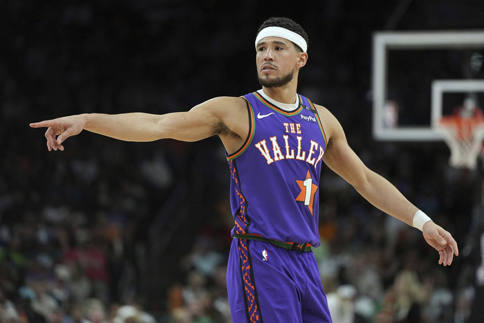 太阳三节逆转篮网 布克火力全开锁定领先