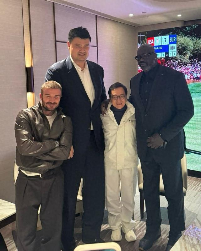 贝克汉姆携手成龙姚明观NBA中国赛，明星云集燃爆全场