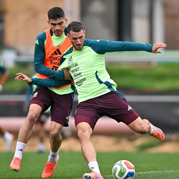 圣地亚哥·希门尼斯备战墨西哥国家队，冲刺新赛季