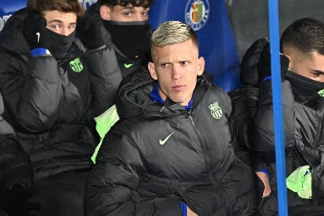 奥尔莫伤退让巴萨国家德比悬了,恢复时间引发焦虑