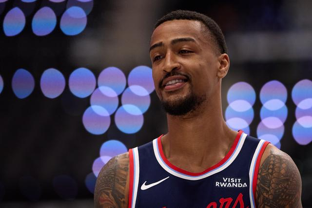 快船季前赛狂胜广州龙狮 科林斯表现抢眼获主帅力推