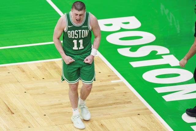 凯尔特人季前赛半场大比分领先猛龙，普理查德表现抢眼