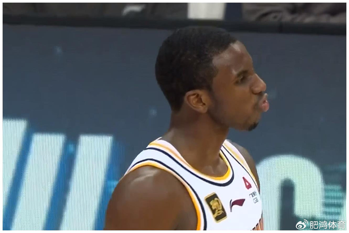 山西青岛鏖战CBA双外援飙分 广东借机盯上迪亚洛