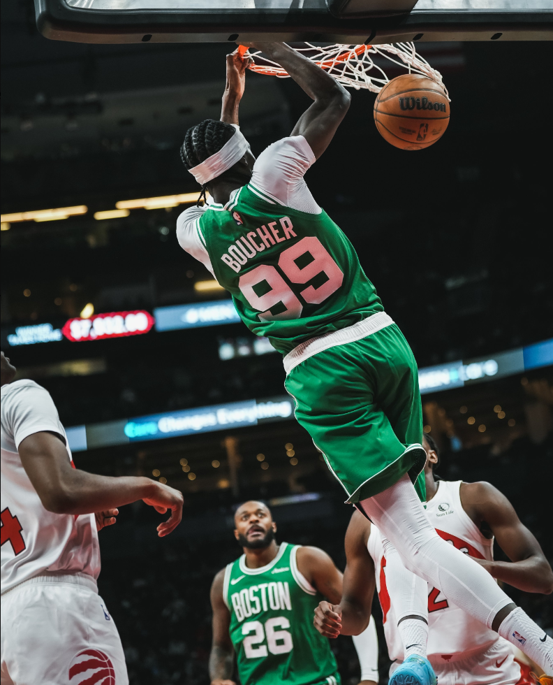 布歇首秀猛踢老东家，凯尔特人惜败猛龙