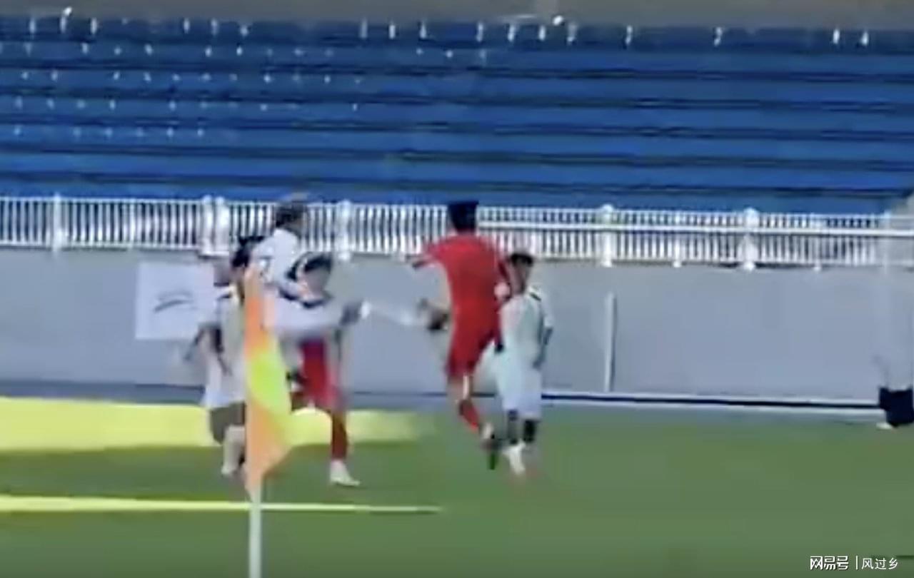 U22国足3-1逆转泰国，王钰栋遭飞铲惊险续命