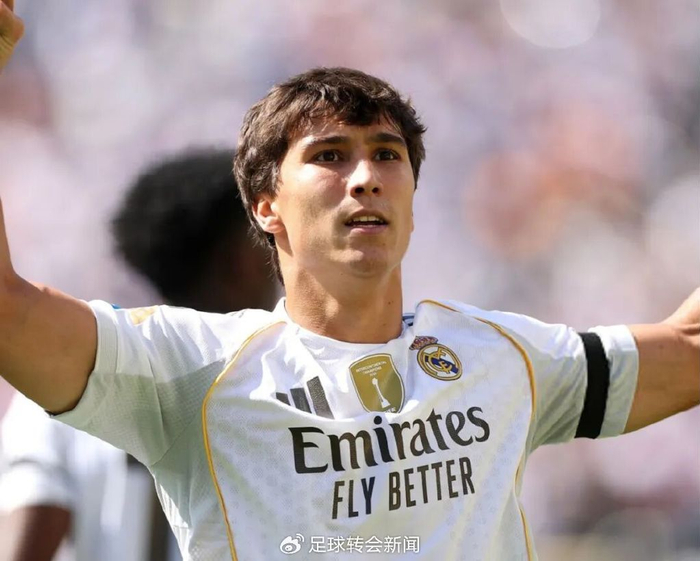 足坛转会动态与皇马新星续约风云