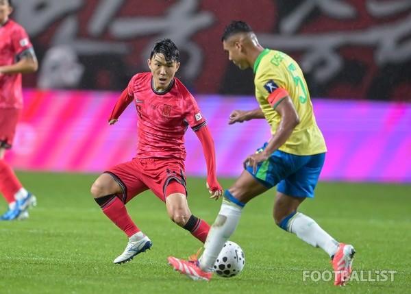 韩国队主场遭巴西血洗,黄仁范:我们还有很多路要走