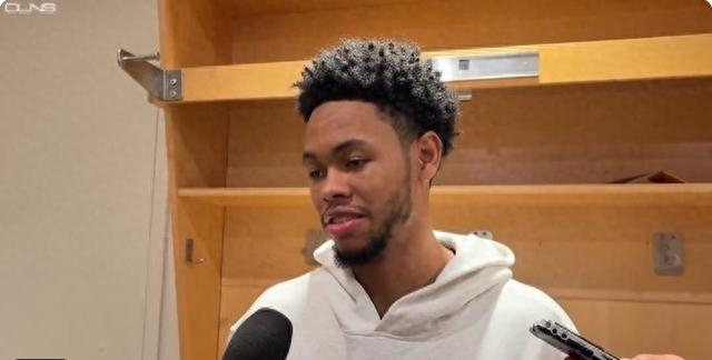 凯尔特人新援西蒙斯首秀表现亮眼却难掩球队惜败猛龙