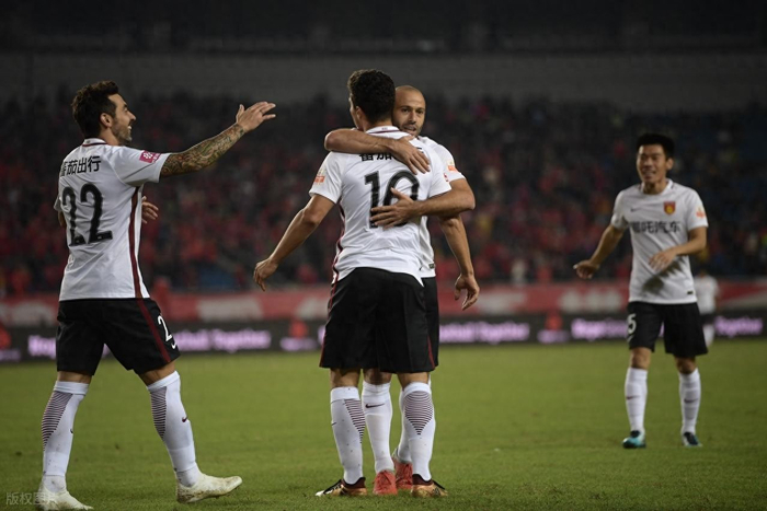 埃尔纳内斯力戳中超球员软肋，真相让人难以忽视