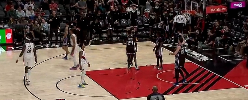 开拓者与国王季前赛第四节绝杀点燃全场激情