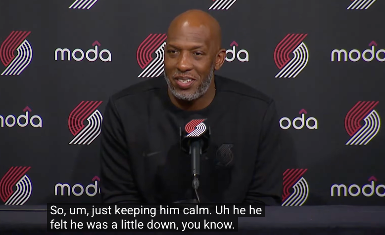 开拓者险胜国王 杨瀚森季前赛表现抢眼