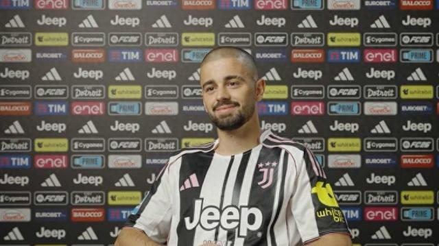 热格罗瓦状态拉胯，尤文和科索沃双线“挂科”