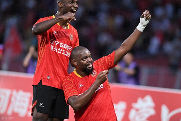 辽宁铁人客场逆转石家庄功夫 继续领跑中甲积分榜