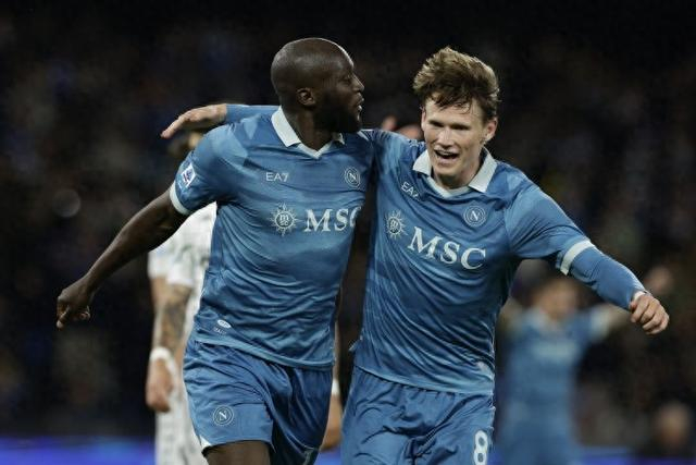 麦克托米奈：冲破质疑，燃爆那不勒斯赛场