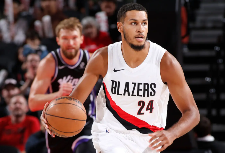 穆雷季前赛表现略有起色 开拓者险胜国王