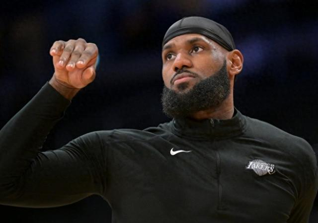 范甘迪谈詹姆斯退役:七八年前就该退休,还欲见证儿子布朗尼崛起