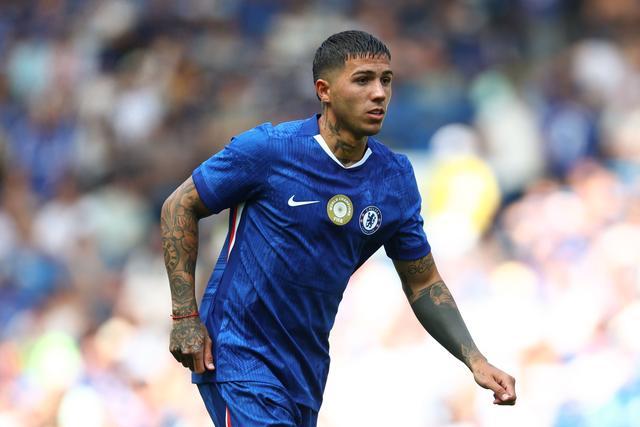 切尔西伤病潮冲击：恩佐滑膜炎成关注焦点，帕尔默或十一月重返赛场