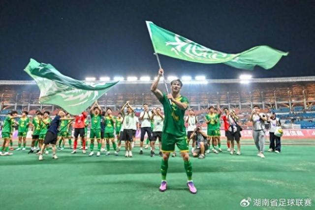 湘超五轮王博帽子戏法 助郴州3-1击败张家界队