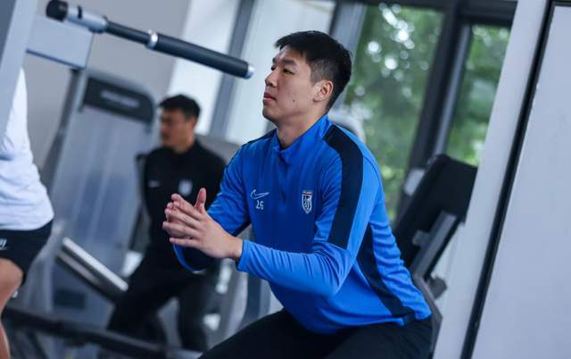 大连英博冲刺阶段：保级压力下的硬仗与未来希望